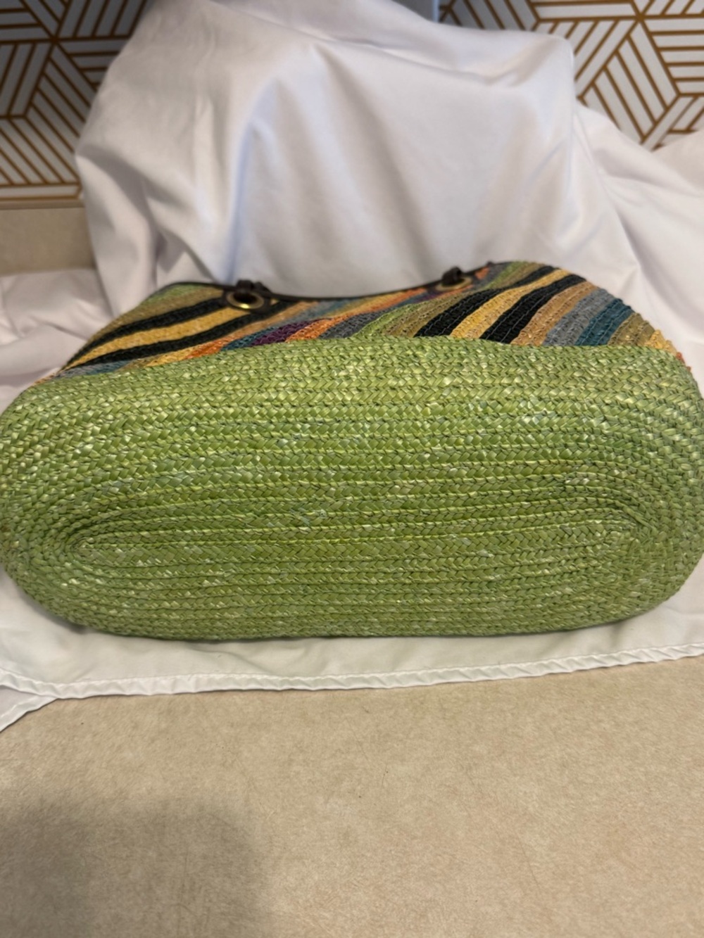 NWOT Woven Straw Multi-Color Boutique Striped Leather Shoulder Bag - Picture 3 of 5